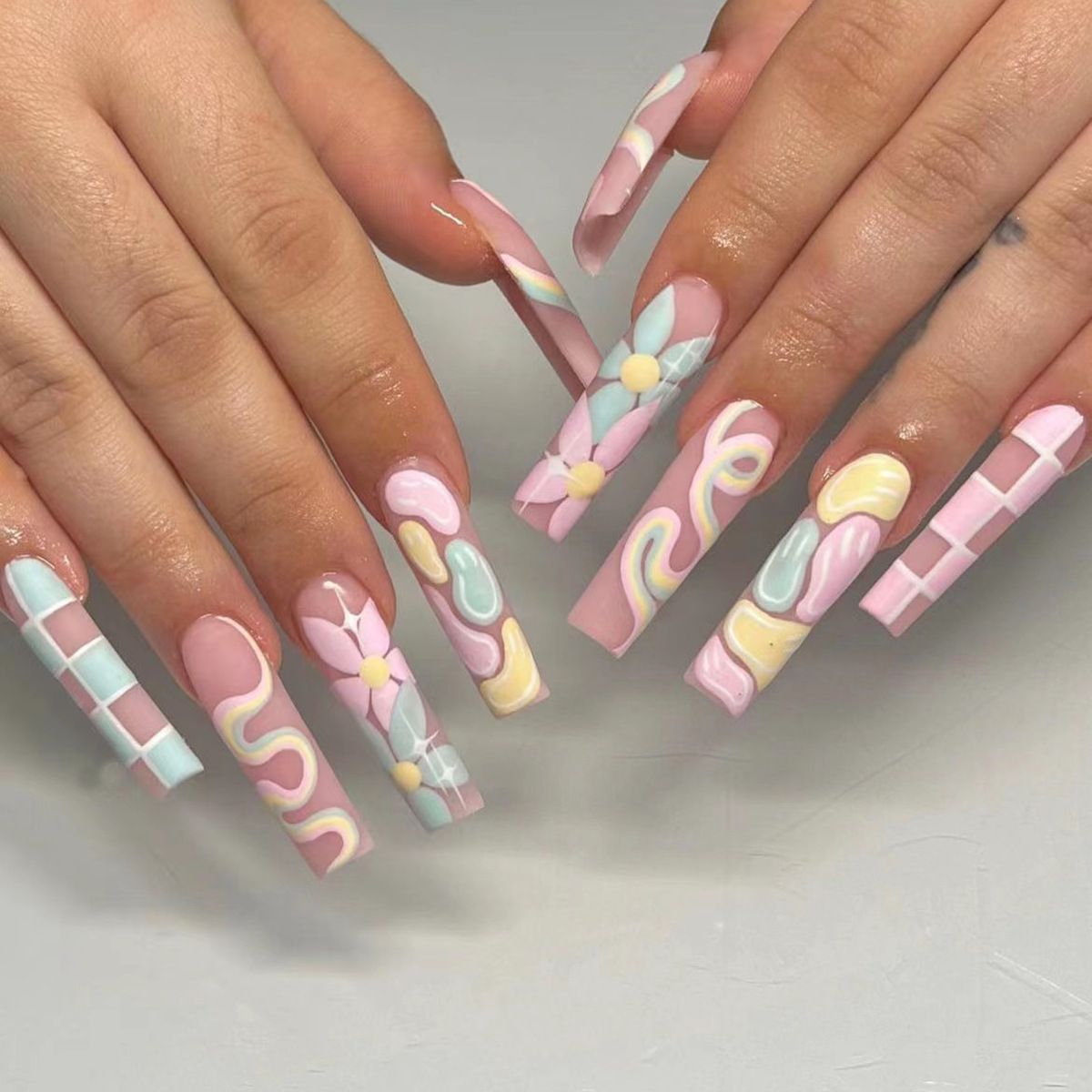 24 pçs preto francês conjuntos - Nail Art Press On avaliação e preço